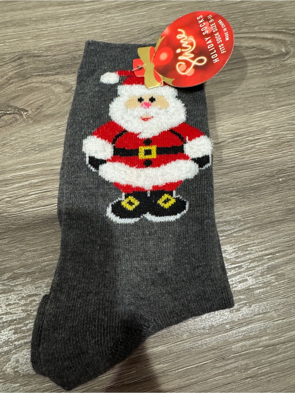 Santa Claus Graphic Holiday Women’s Gray Socks Size 9-11 - New With Tags